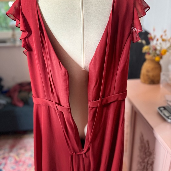 Azazie Merlot Sleeveless‎ V-Neck Maxi Gown - Picture 6 of 8